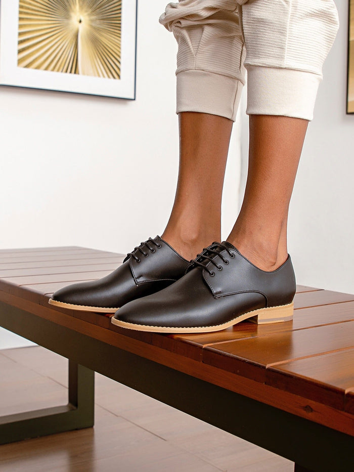 'Teresa' Women's Vegan Derby by Ahimsa - black