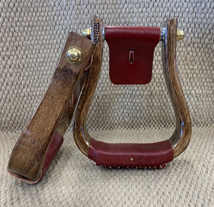 Stirrups - STP30 - Nettles 1 1/2" Flat-Bottom Cocoa