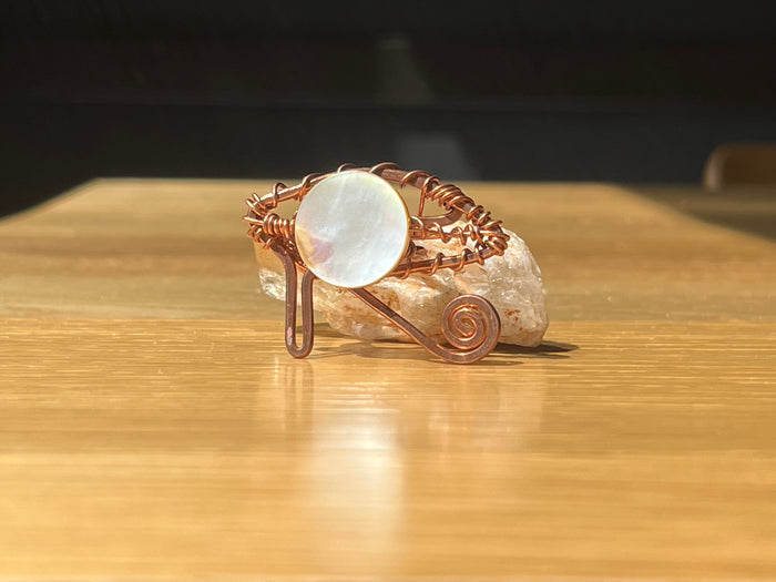 ABALONE SHELL EYE OF HERU RING IN COPPER