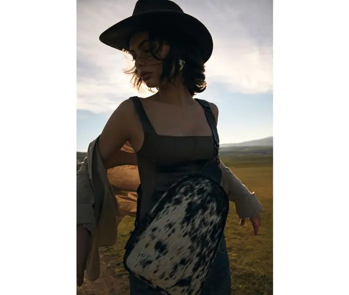 Marlon Mesa Sling Bag
