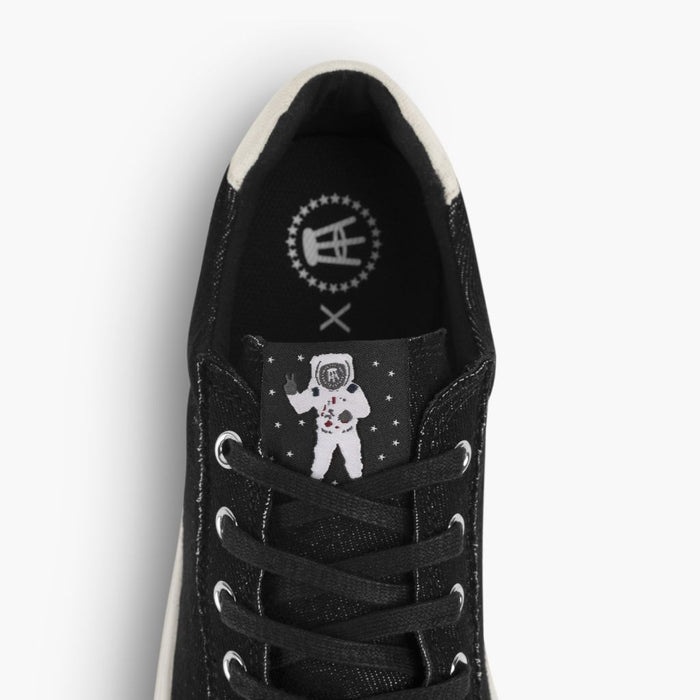 Men's Classic Low Top | Moon Man